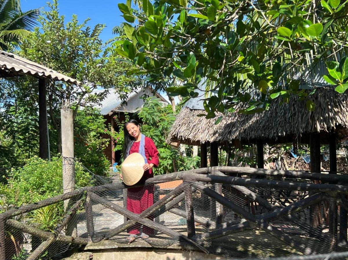 Ngoc Phuong Homestay Vinh Long Exterior photo